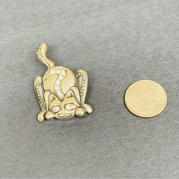 Silver Rhinestone Cat Brooch - Picture 1 of 2